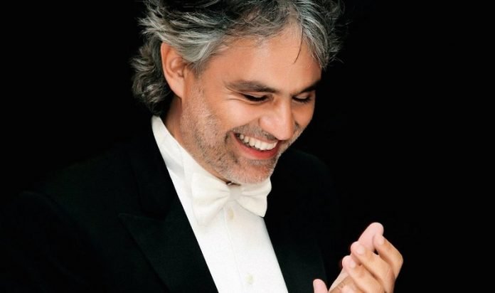 Andrea Bocelli nyolc hangszeren játszik - Eredeti foglalkozása szerint jogász!