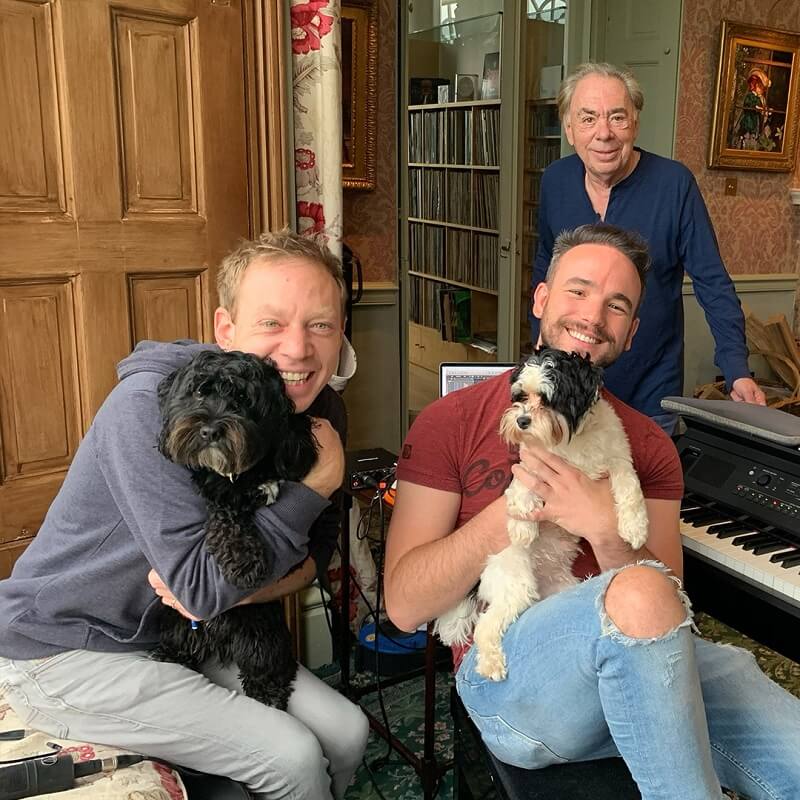 Súlyos állapotban került kórházban Andrew Lloyd Webber rákbeteg fia: "Kritikus állapotban van"